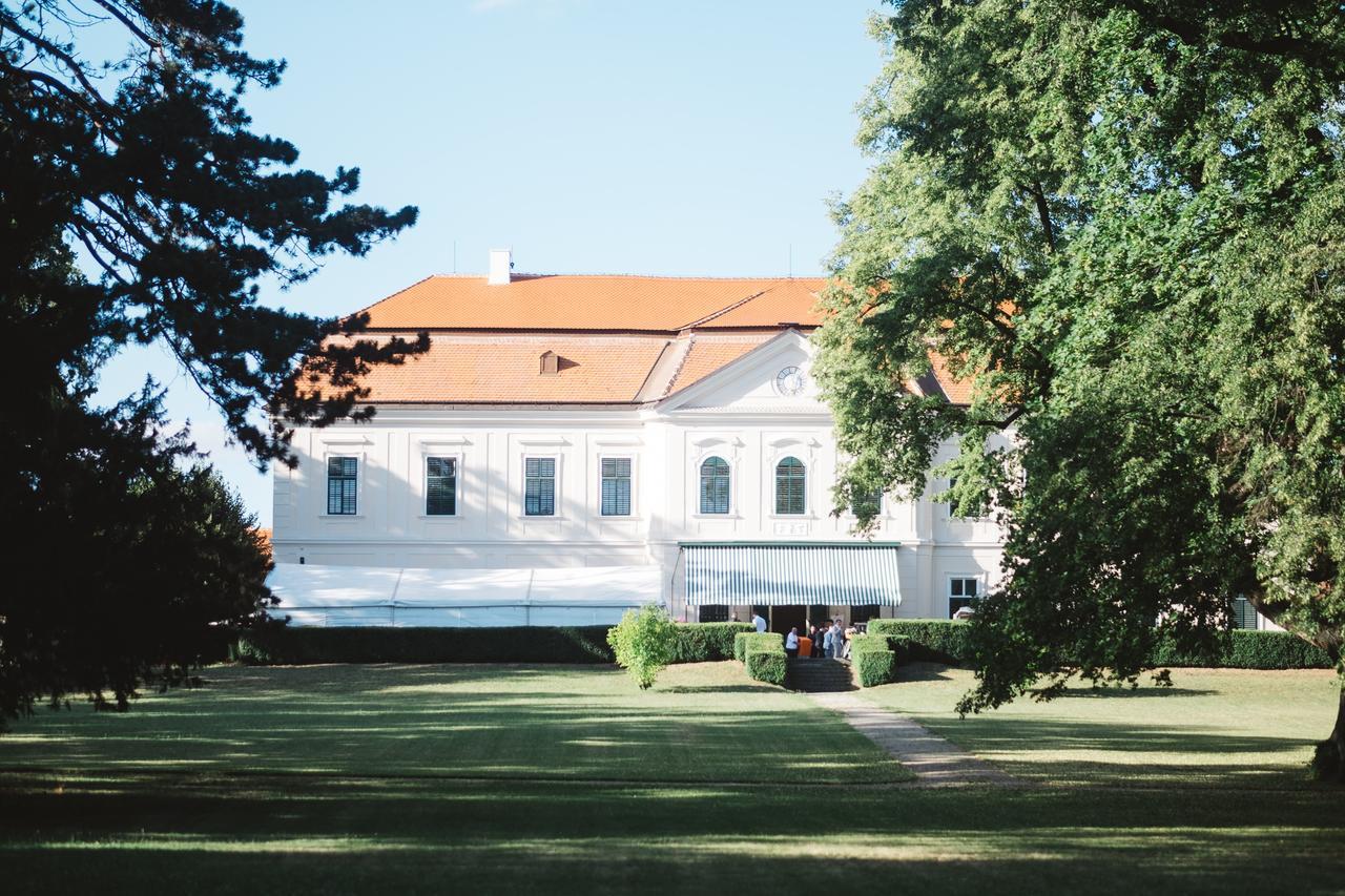 Zámek Dukovany Hotel Exterior foto
